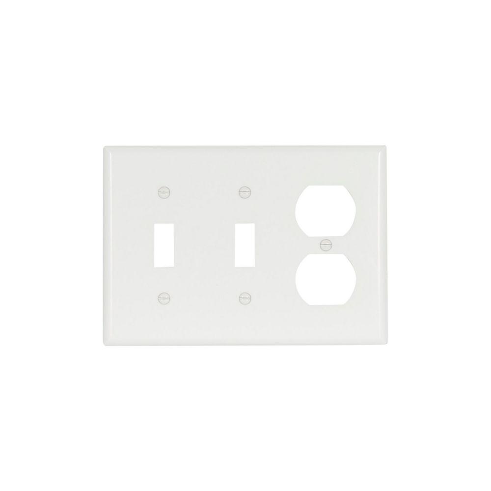 Wallplate 3G 2Tog/Dup Thermoset Std WH