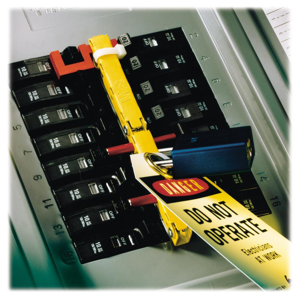 3M™ PanelSafe™ Lockout Systems
